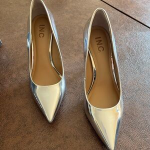 INC International Concepts Women's Silver Pumps